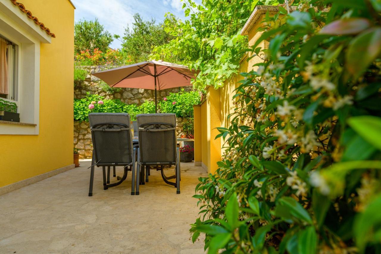 House Rosa Lejlighed Mali Lošinj Eksteriør billede